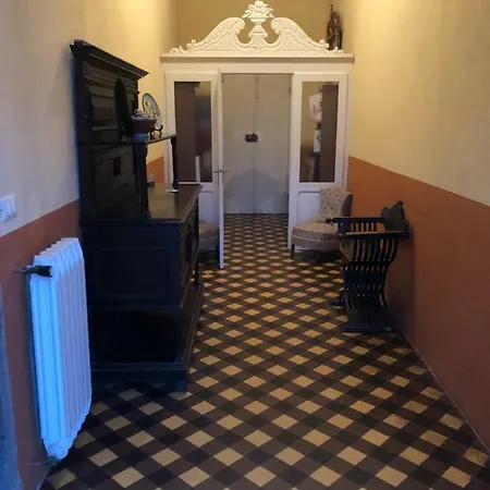 Casa Cavour ゲストハウス ポントレーモリ